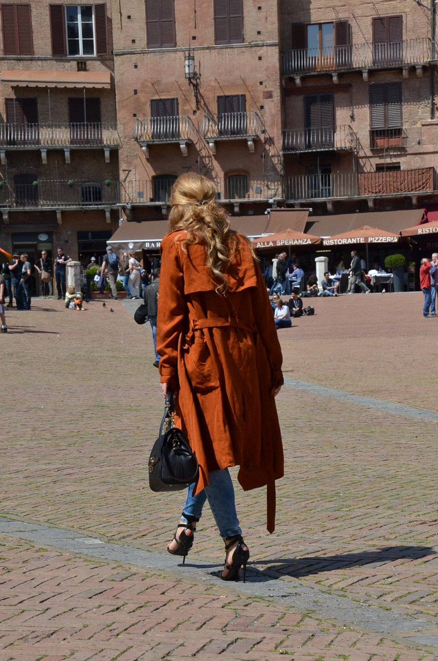 Siena, Italy / Tom Ford Triple-Buckle Metallic Sandal,  Dolce&Gabbana  bag, Zara coat / Stasha FashionBlog 