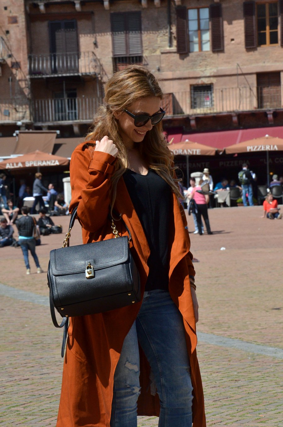 Siena, Italy and   Brick colored loose fit trench-coat outfit / Stasha Fashion and Travel Blog