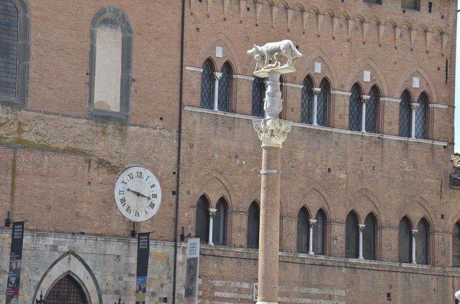 Siena, Italy / Stasha Travel Blog