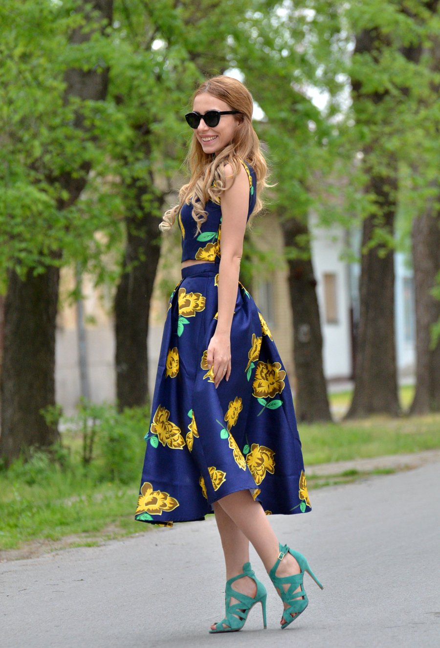 Tank Top Navy Floral Skirt Set Outfit/ Stasha Fashion Blog by Anastasija Milojevic