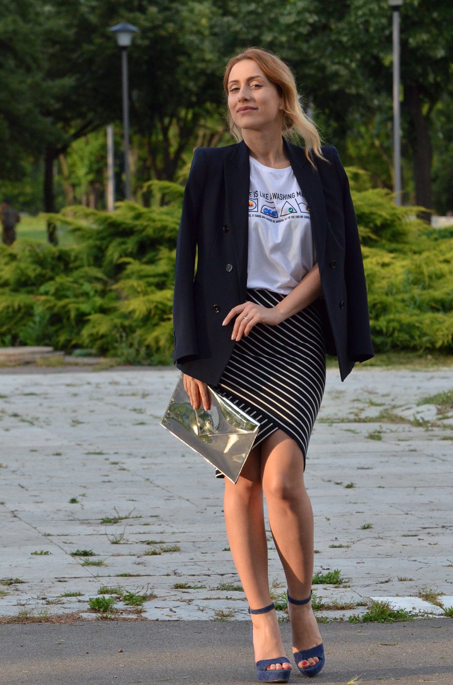  Navy Blue And White Outfit / Stasha fashion Blog by Anastasija Milojevic