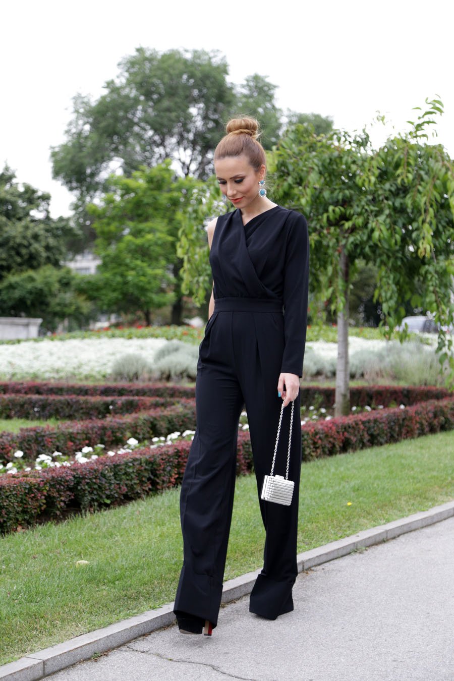 Elegant Black Jumpsuit / Crni Kombinezon - Stasha Fashion blog by Anastasija, make up by Ana Nikolic