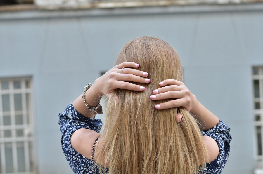 Trend Alert: OFF THE SHOULDERS and ombre nails / Stasha fashion blog by Anastasija