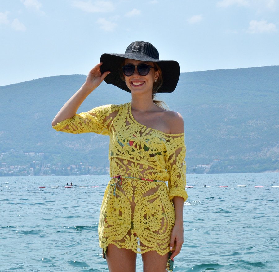  Retro Embroidery Crochet Long-Sleeved Yellow Lace Dress / Stasha fashion Blog by Anastasija