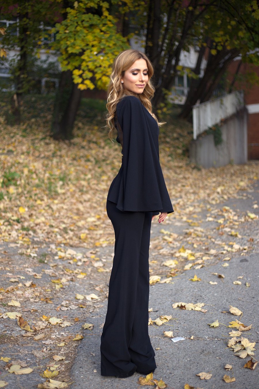 Black Jumpsuit and Autumn Leaves outfit / Stasha Fashion Blog by Anastasija