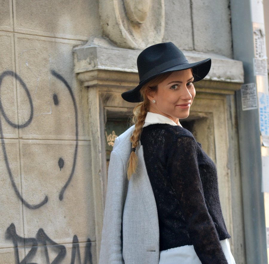 Winter Outfit: sweater with a white shirt inside / Stasha Fashion Blog by Anastasija