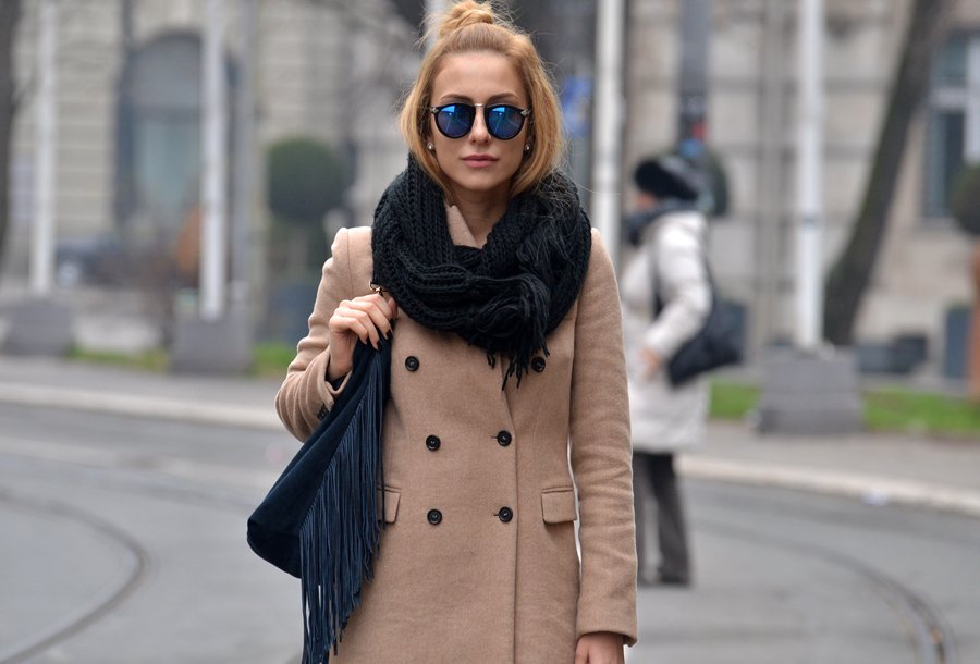 Winter Outfit / Streetstyle by Stasha Fashion - Beige Coat