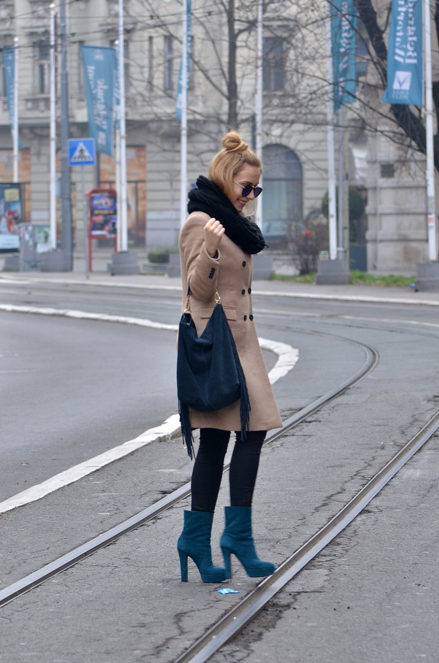 Winter Outfit / Streetstyle by Stasha Fashion - Beige Coat