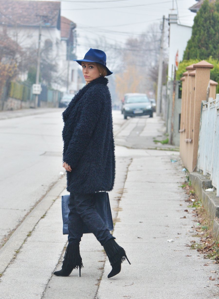 Navy Blue Winter Outfit by Stasha Fashioon