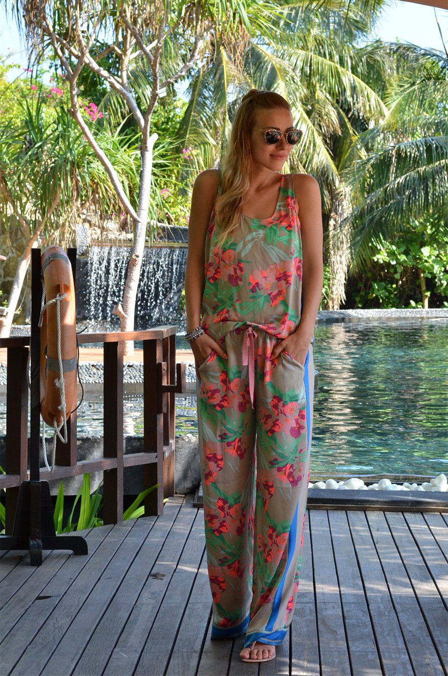 Tropical Paradise / Stasha Fashion Blog