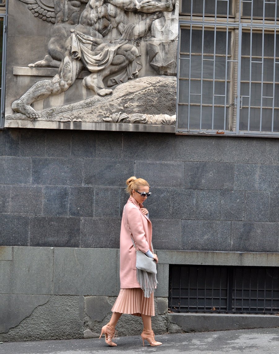 Powder Pink Outfit / Stasha Fashion Blog