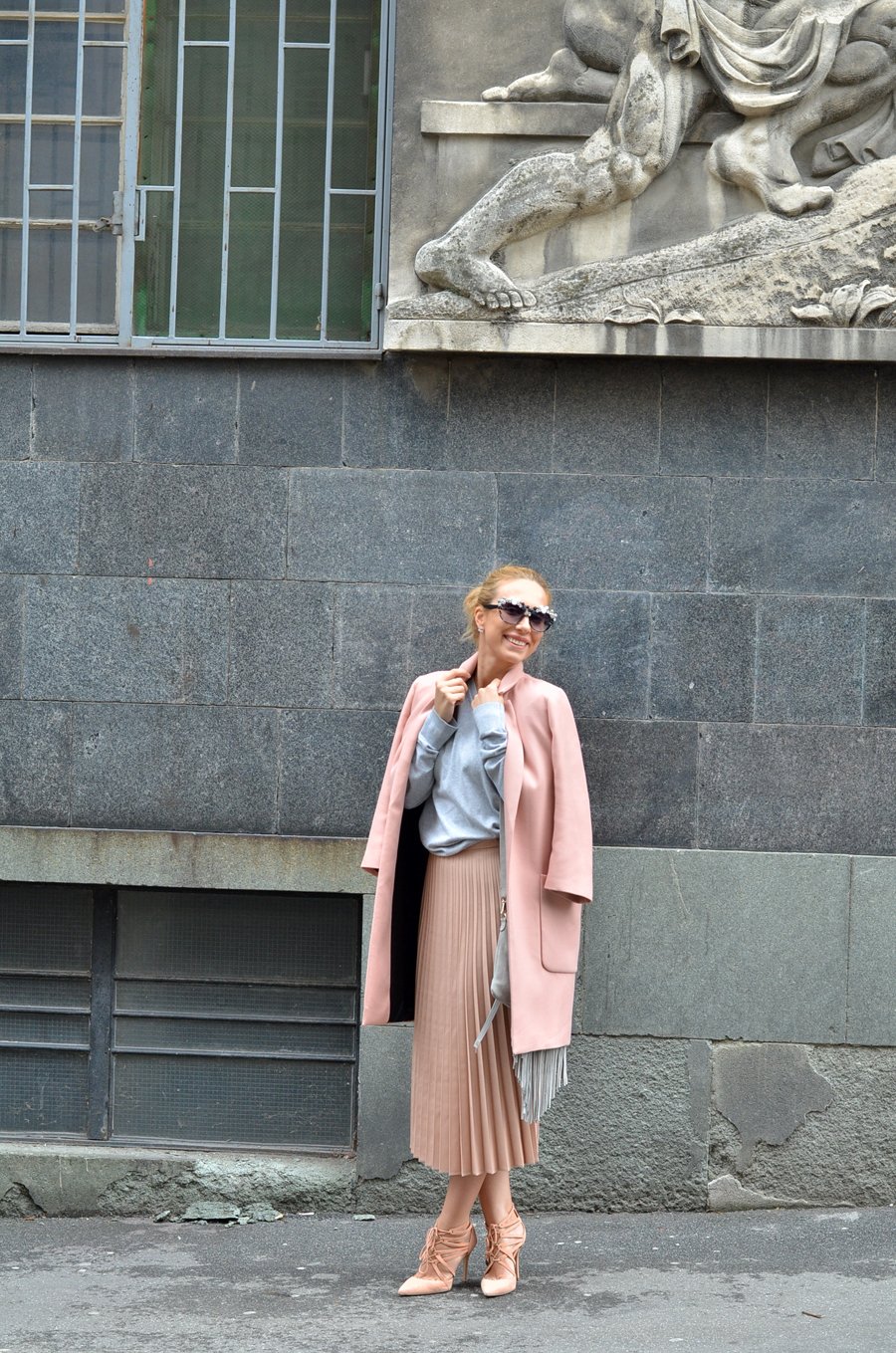 Powder Pink Outfit / Stasha Fashion Blog