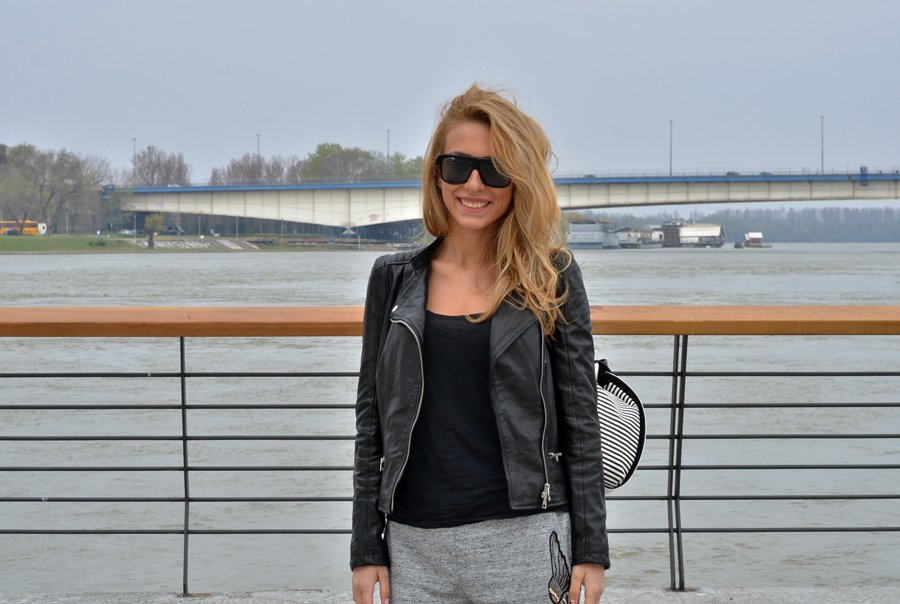 Jogging Pants With Application and Leather Jacket Outfit / Stasha Fashion