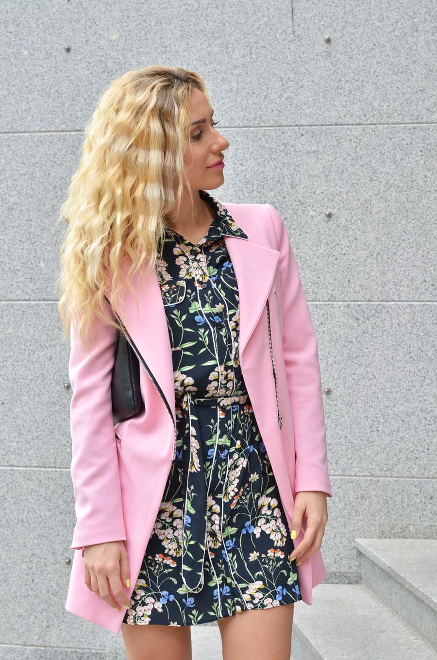 SHIRT-STYLE FLORAL PRINTED TUNIC & ROUND NECK COAT OUTFIT / Stasha fashion Blog