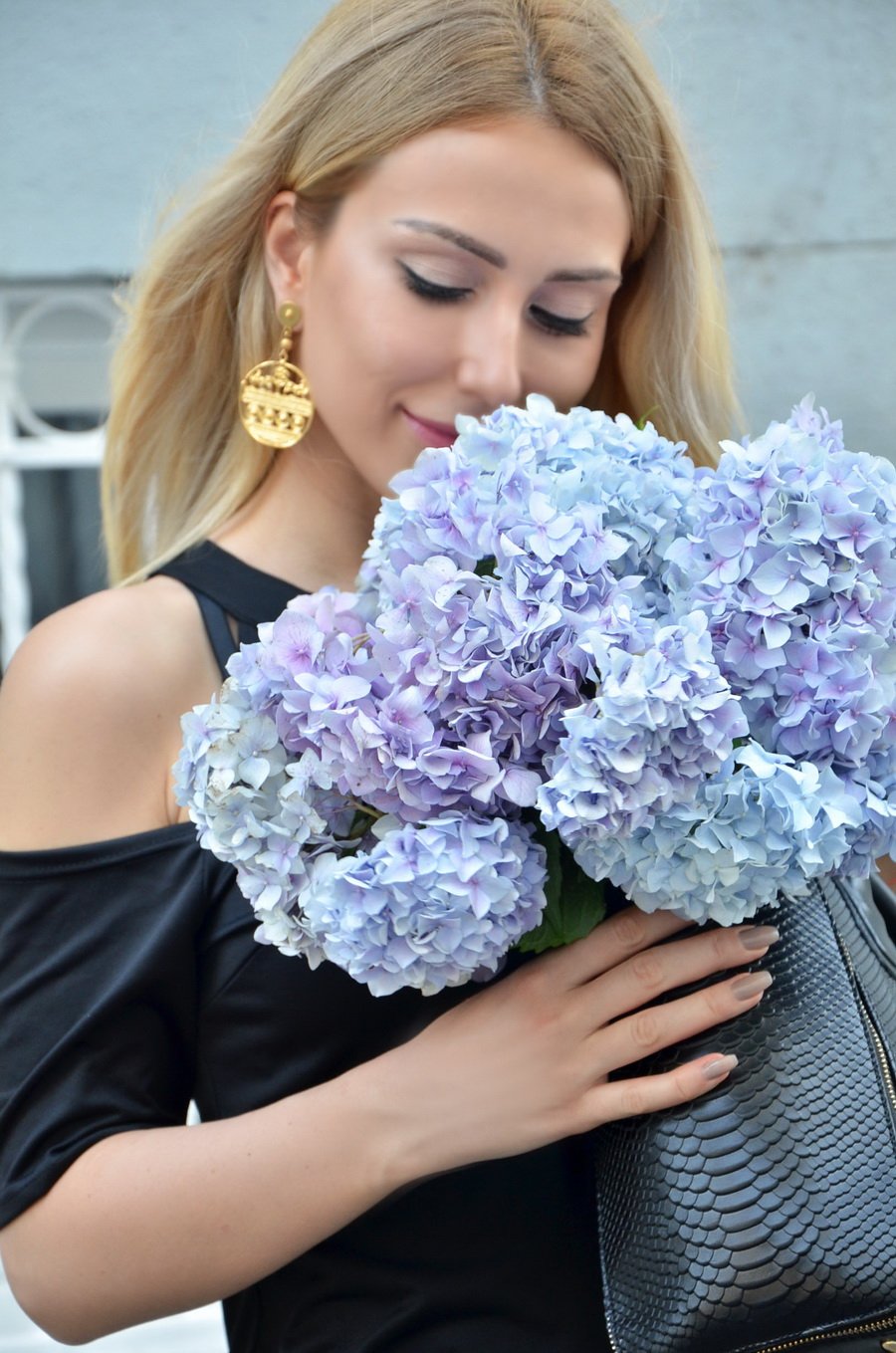 Hydrangeas, LBD & Glitter Espadrilles Summer Outfit / Stasha fashion Blog