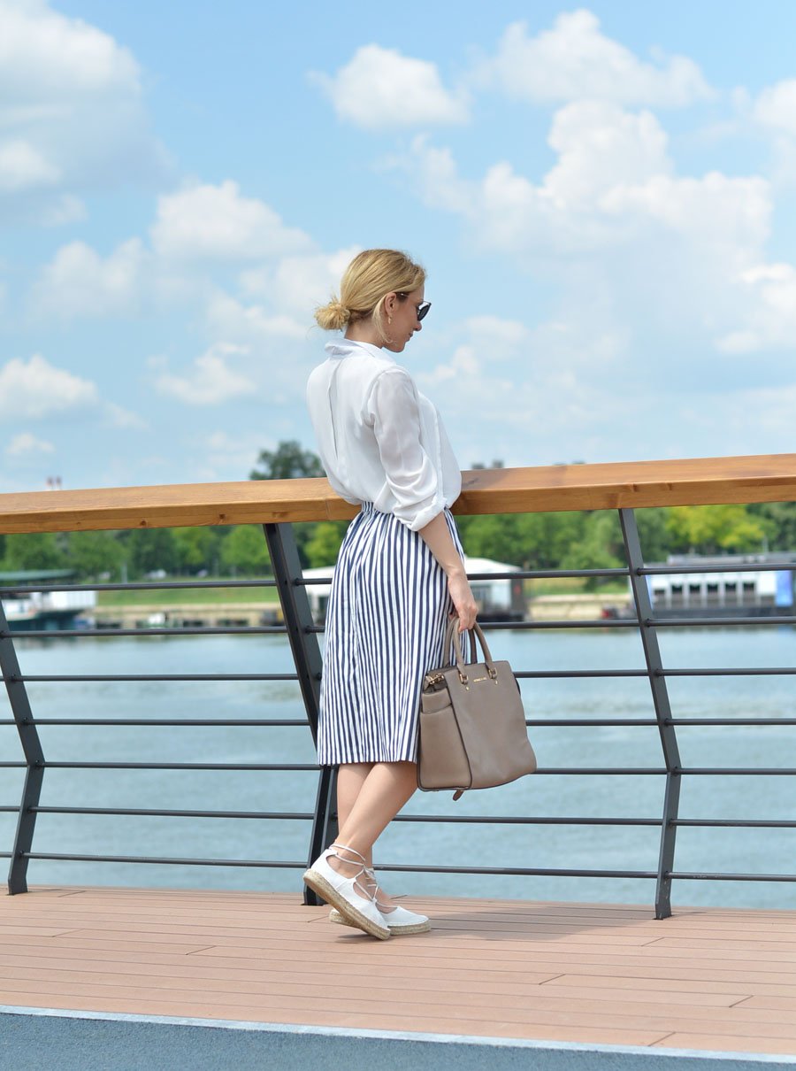 Striped Skirt Outfit / Suknja na Pruge