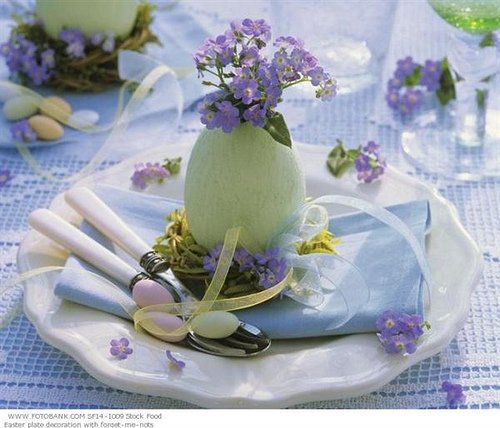 Blue-Easter-Egg-Table-Decoration-Ideas