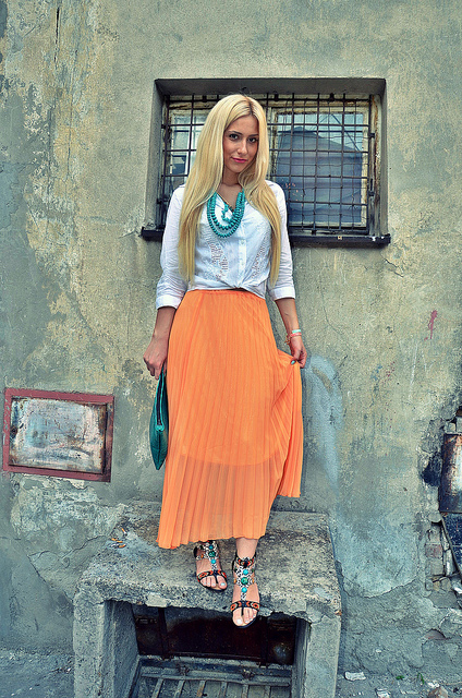 Orange maxi skirt outfit by Anastasija Milojevic - Stasha Fashion Blog