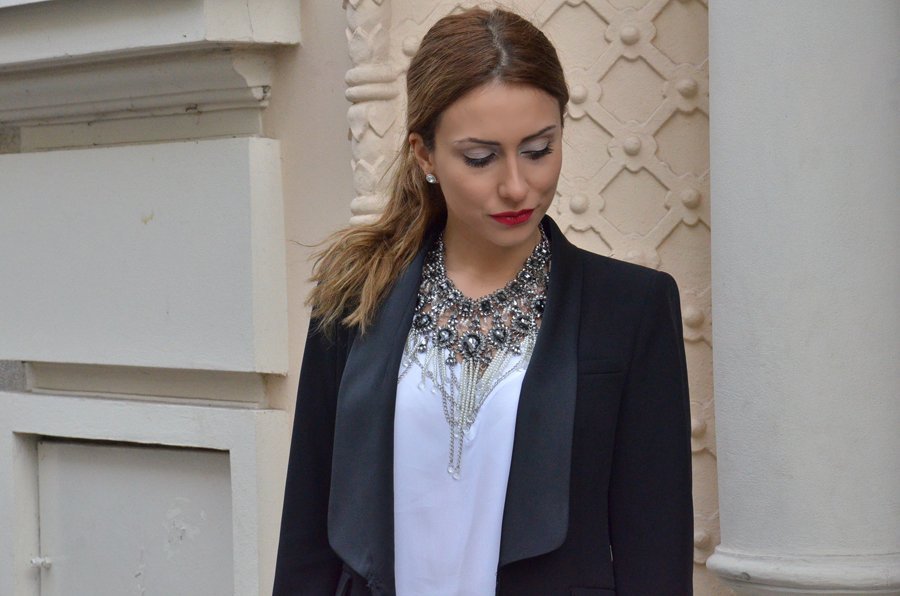 Women's tuxedo Outfit and red lips+ striking necklace / Stasha Fashion by Anastasija Milojevic