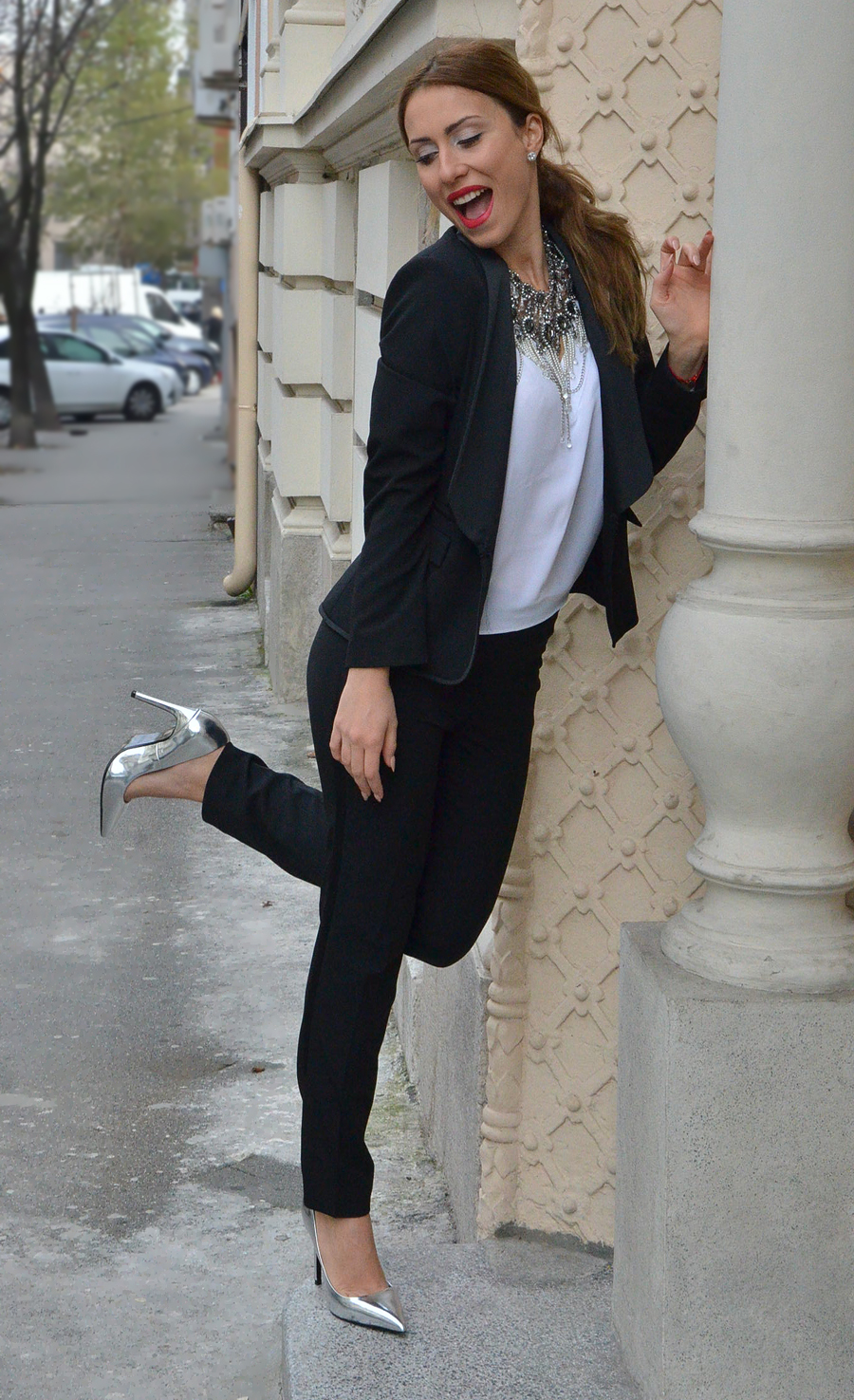 What to wear for New Year's Eve: Women's tuxedo Outfit / Stasha Fashion by Anastasija Milojevic