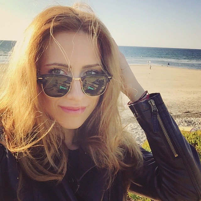 Ray Ban rules, Anastasija Milojevic, Stasha Fashion Blog, selfie for instagram post