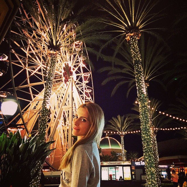 Irvine Spectrum Center and the Giant Wheel,Stasha Fashion