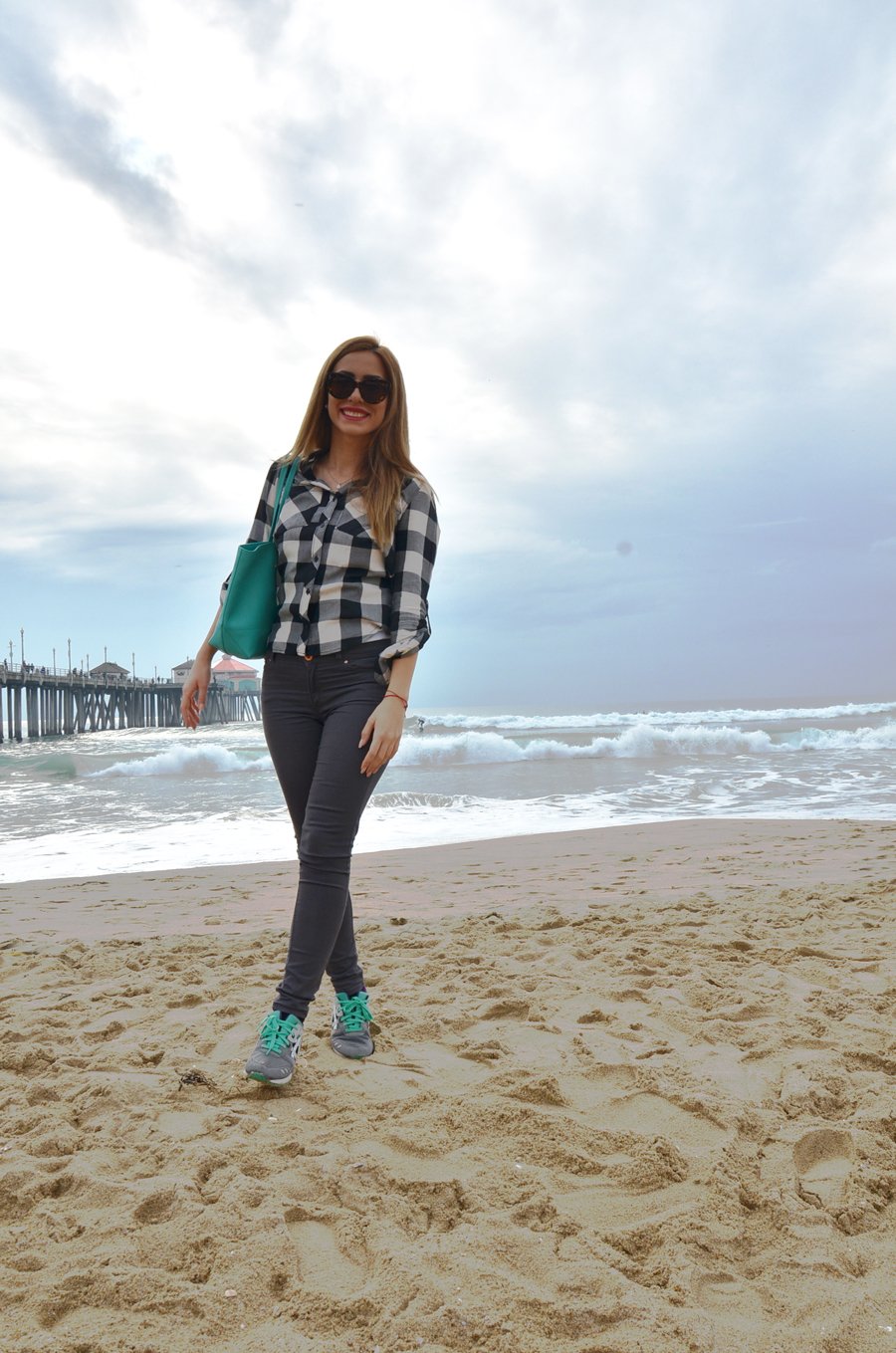 Huntington Beach, California, Anastasija Milojevic, Stasha Fashion and travel blog, photo: The ocean outfit