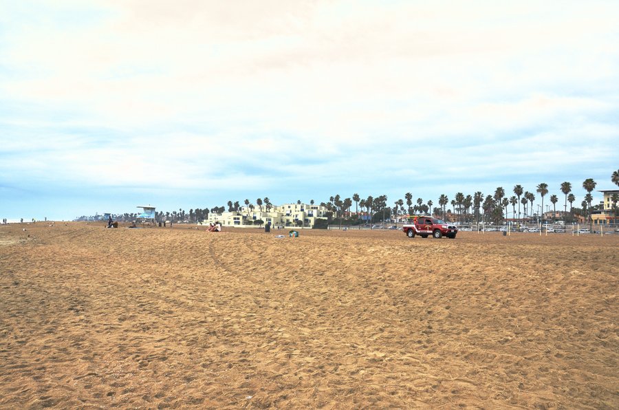 Huntington Beach, California, Anastasija Milojevic, Stasha Fashion and travel blog, photo: The ocean beach