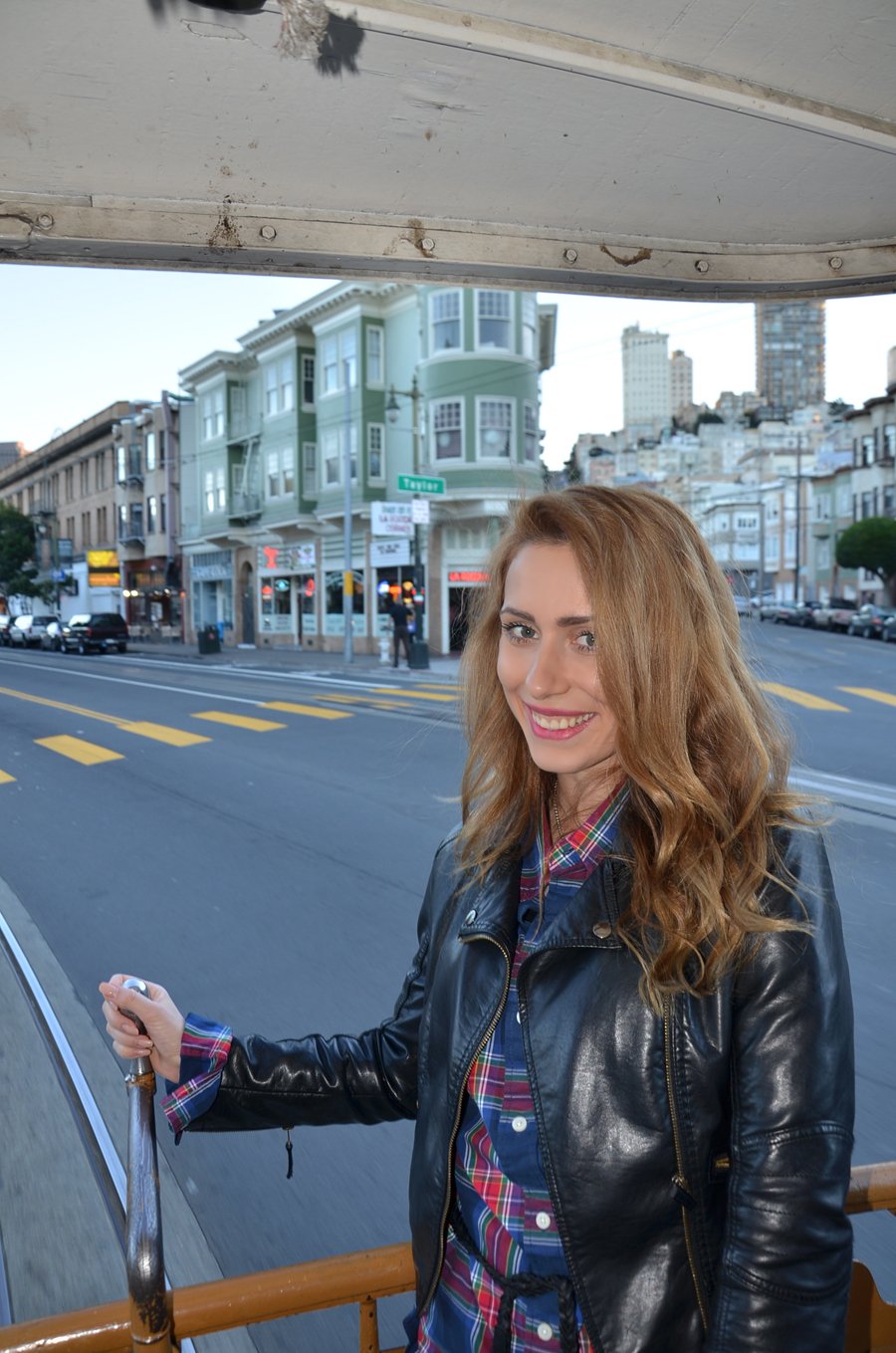 San Francisco Cable car ride / travel post by Stasha Fashion / Anastasija Milojevic