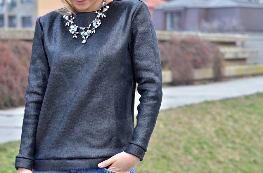 Street Style: Navy Blue I love you / Stasha Fashion Blog By Anastasija Milojevic