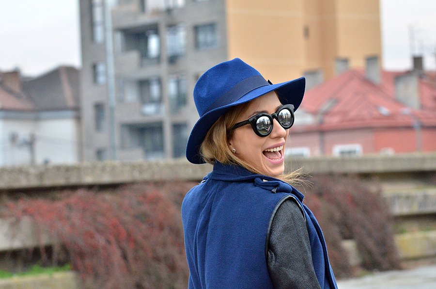 Street Style: Navy Blue I love you / Stasha Fashion Blog By Anastasija Milojevic